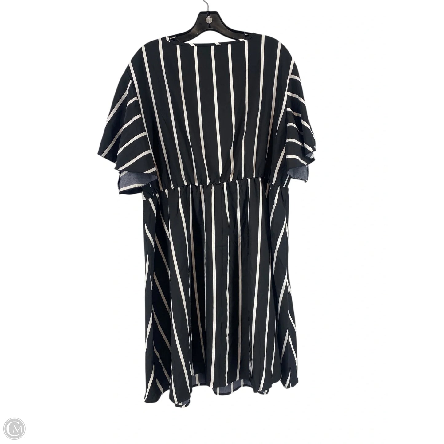Dress Casual Short By Shein In Striped Pattern, Size: 3x