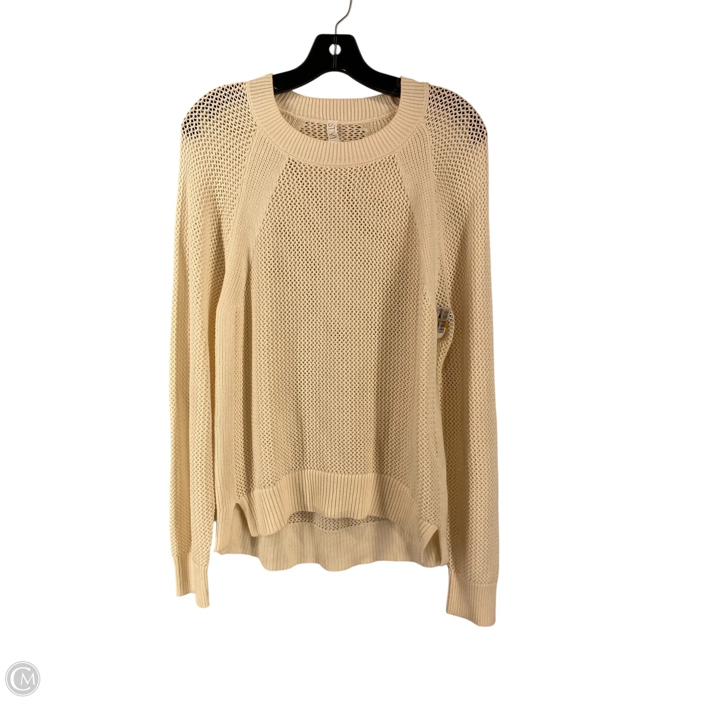 Top Long Sleeve By Stylus In Cream, Size: M
