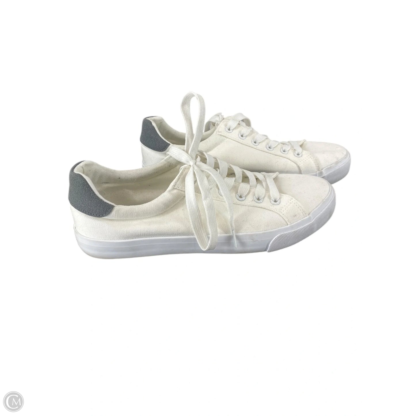 Shoes Sneakers By Clothes Mentor In White, Size: 9