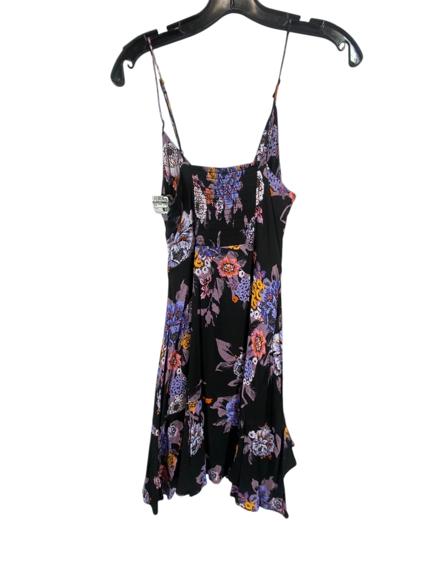 Dress Casual Short By Free People Size: S