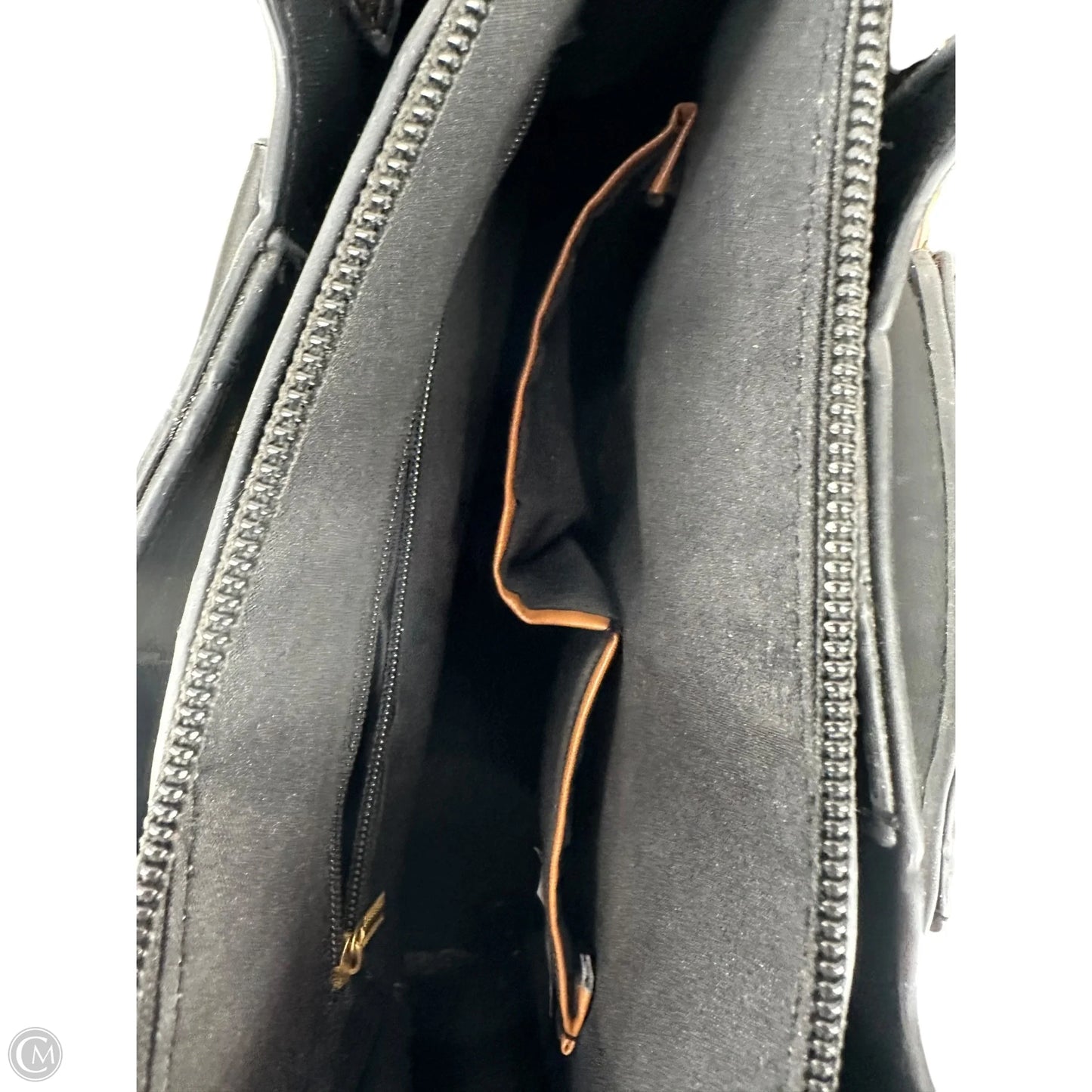 Handbag By Clothes Mentor, Size: Medium