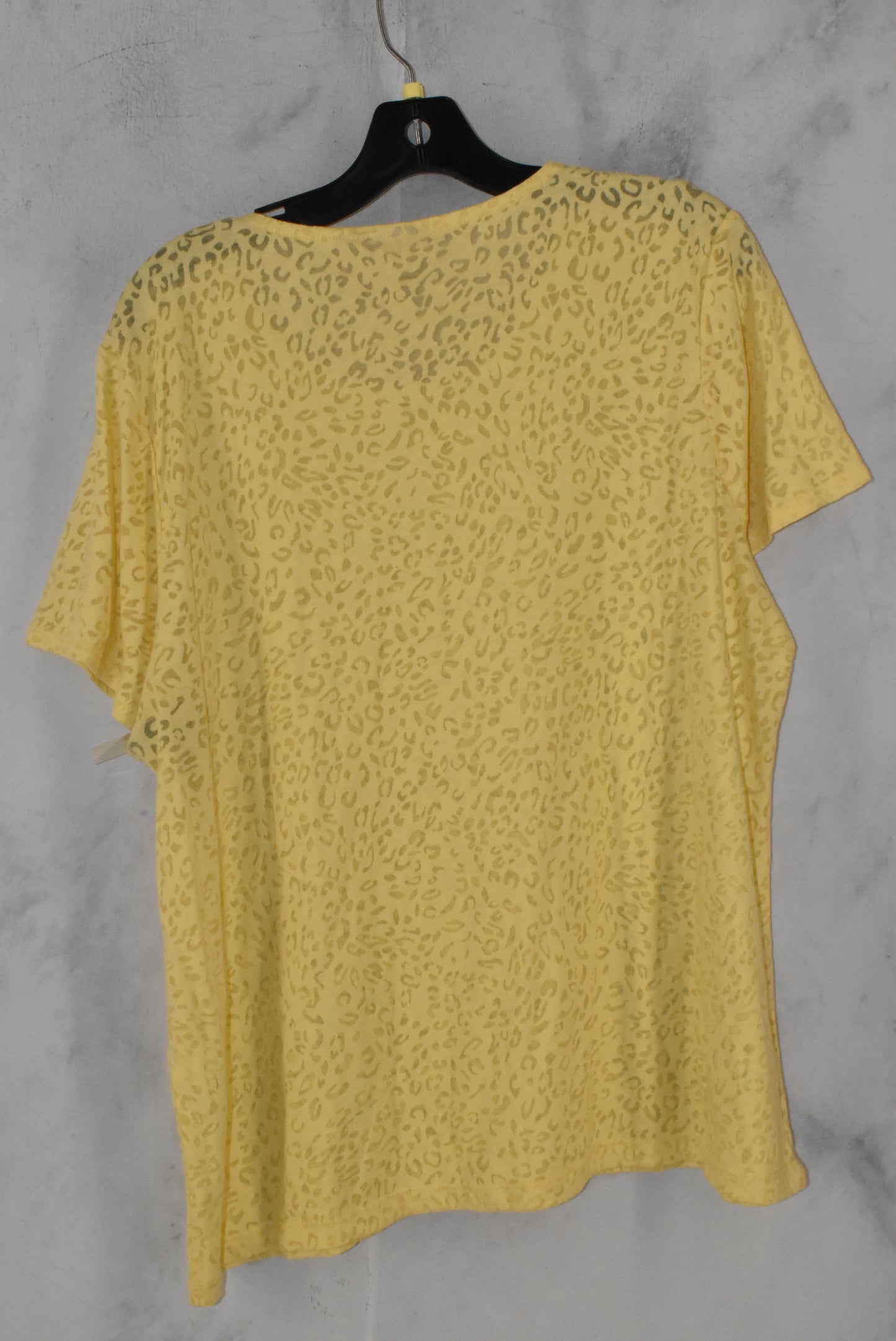 Top Short Sleeve By Chicos Size: 3
