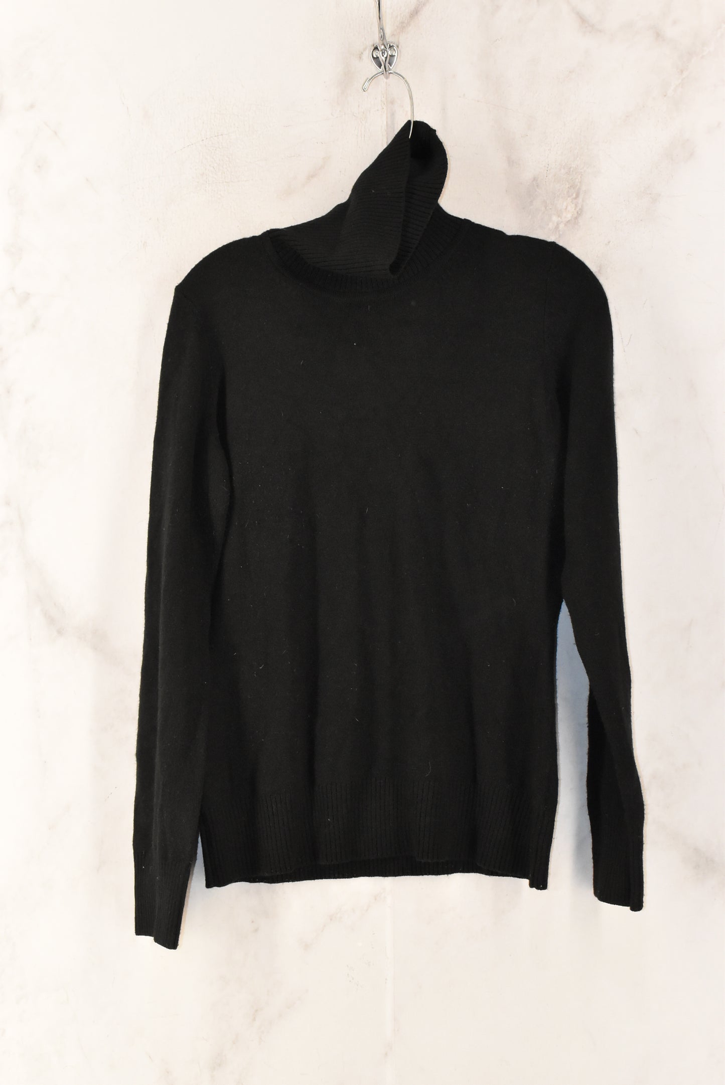 Sweater By French Connection Size: L