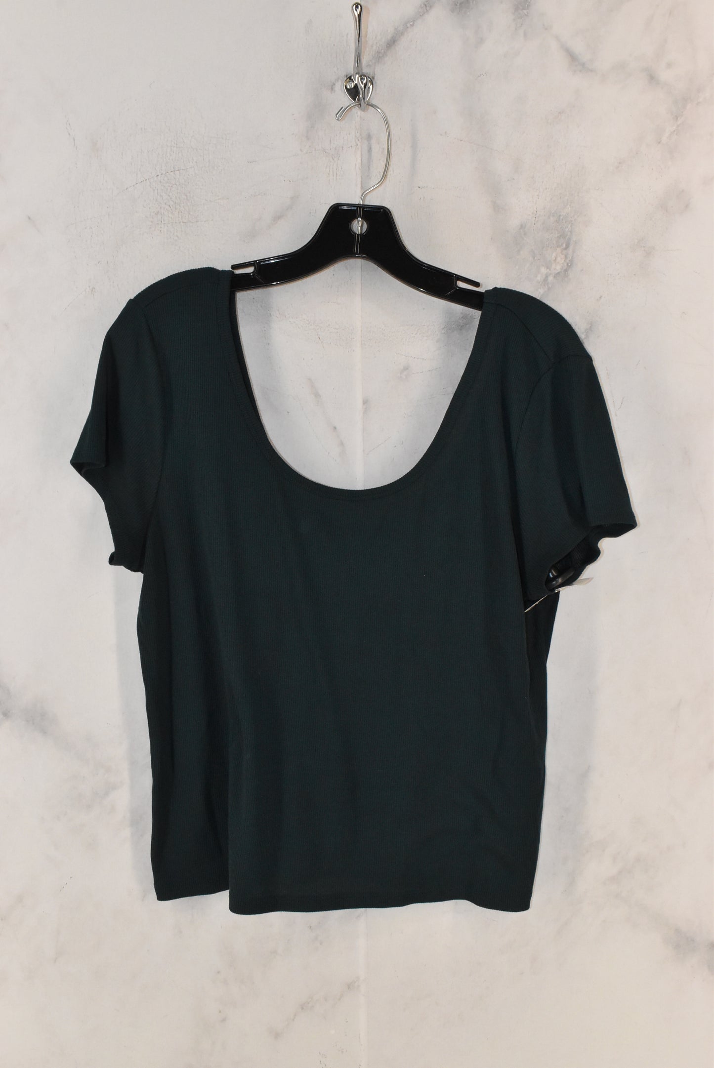 Top Short Sleeve By Wild Fable Size: Xl