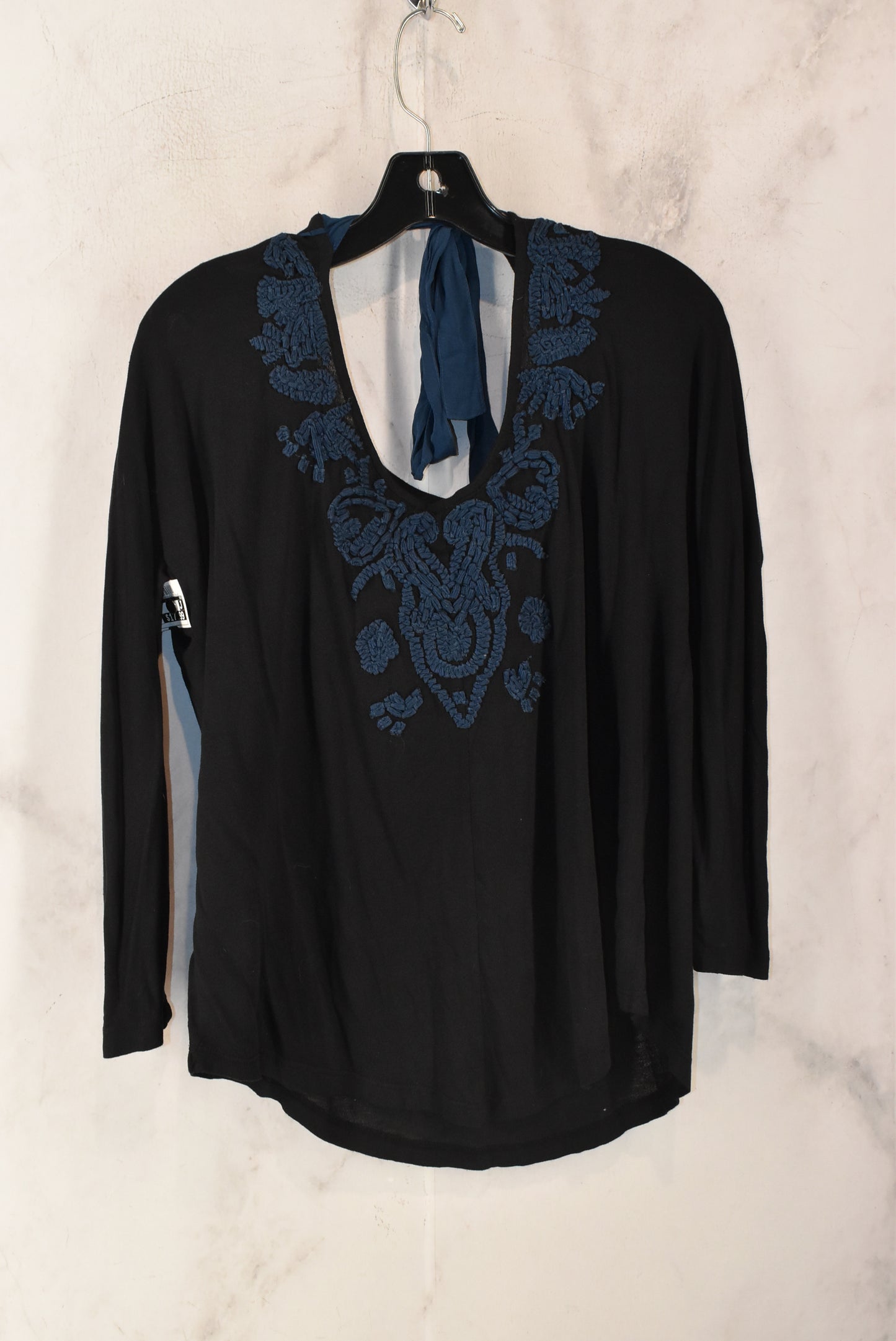 Top Long Sleeve By Akemi And Kin Size: S
