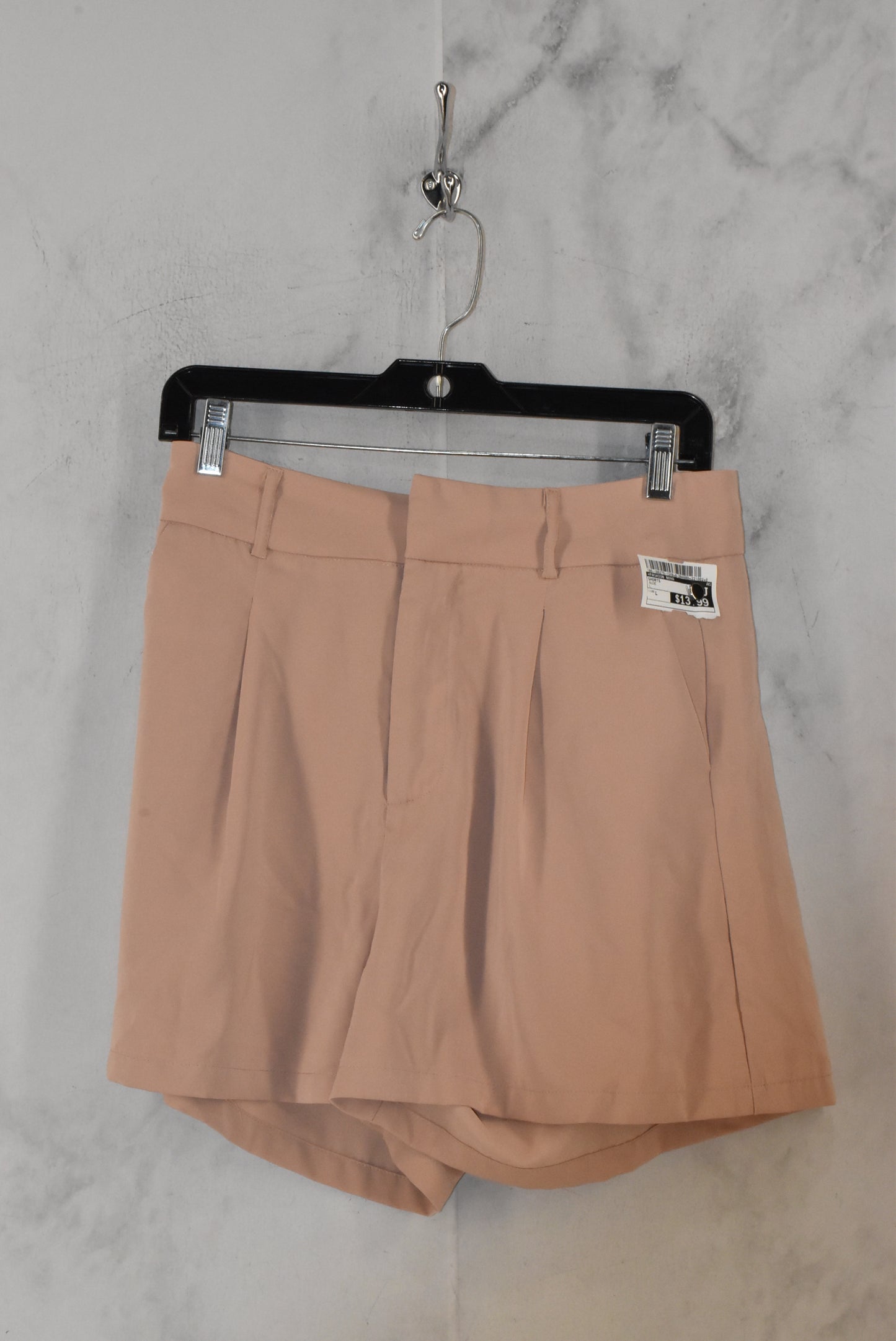 Shorts By Fashion Nova Size: L