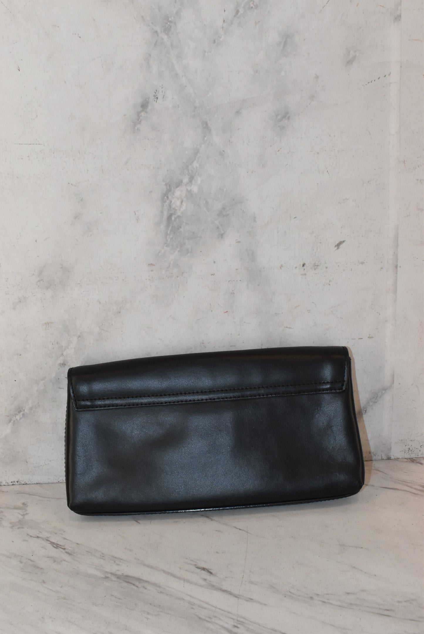 Clutch Designer By Kate Spade Size: Medium