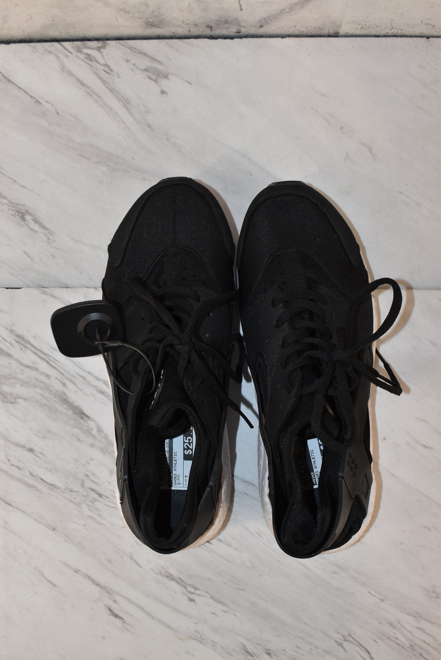 Shoes Athletic By Nike Size: 7