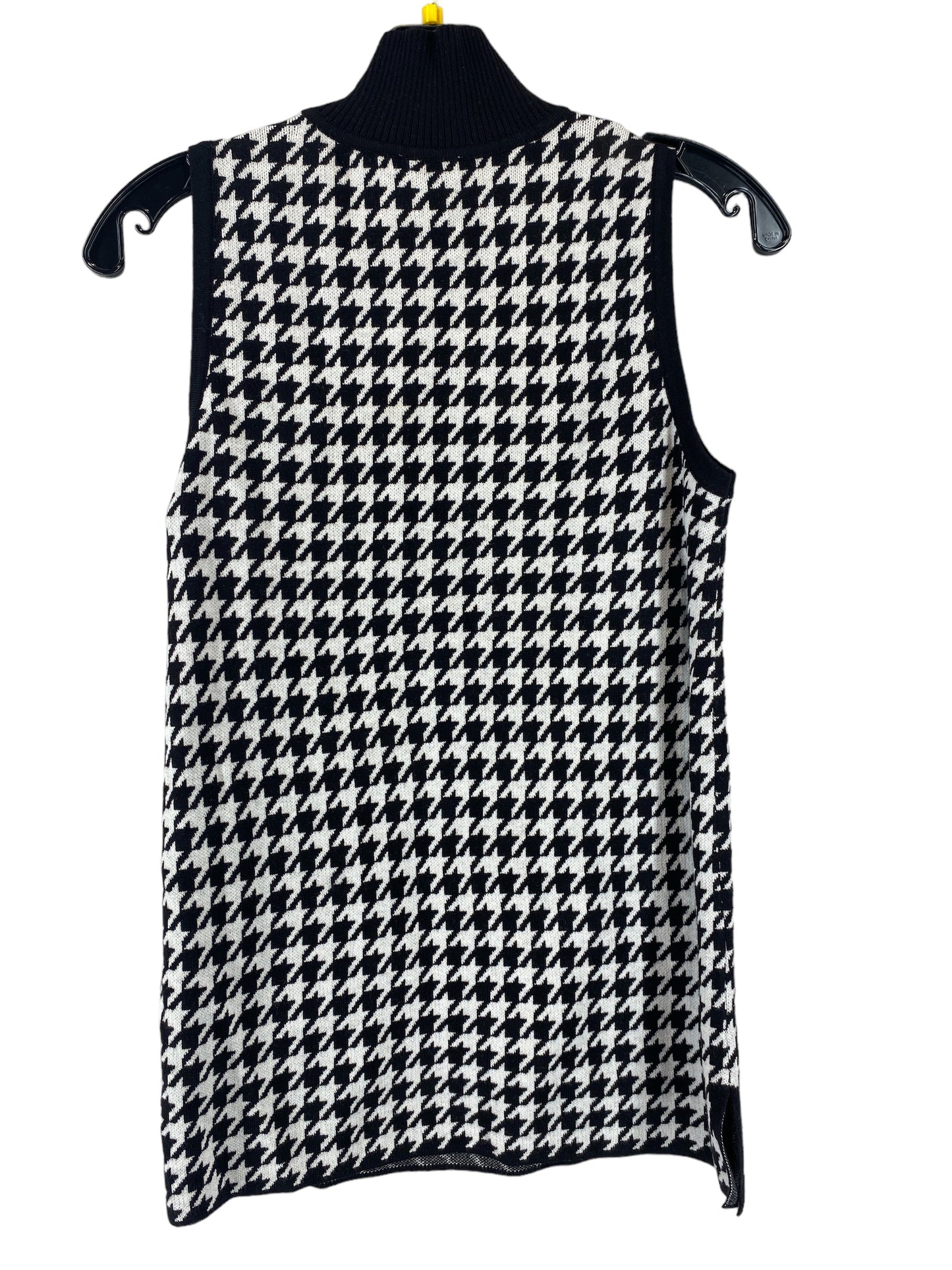 Top Sleeveless By Chicos Size: 0