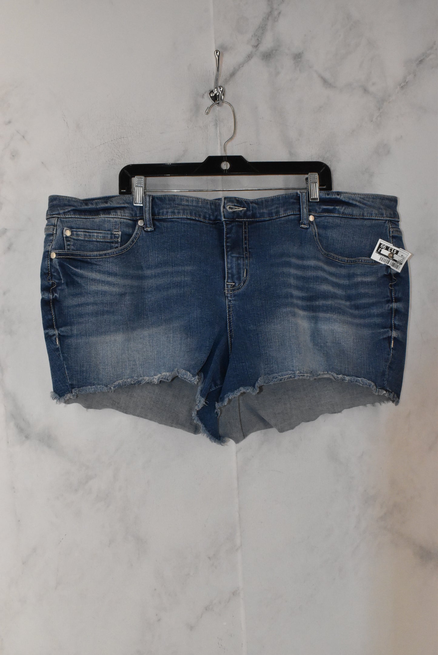 Shorts By Torrid Size: 26