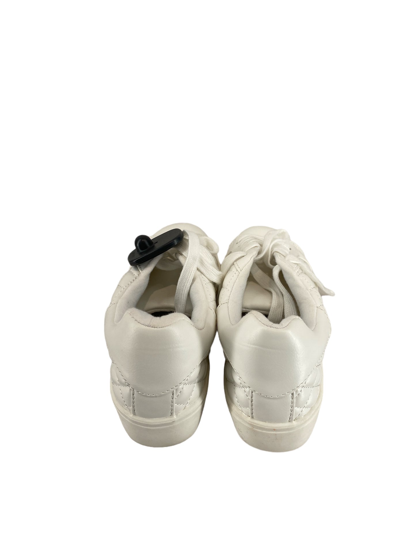 Shoes Sneakers By Soda Size: 8.5