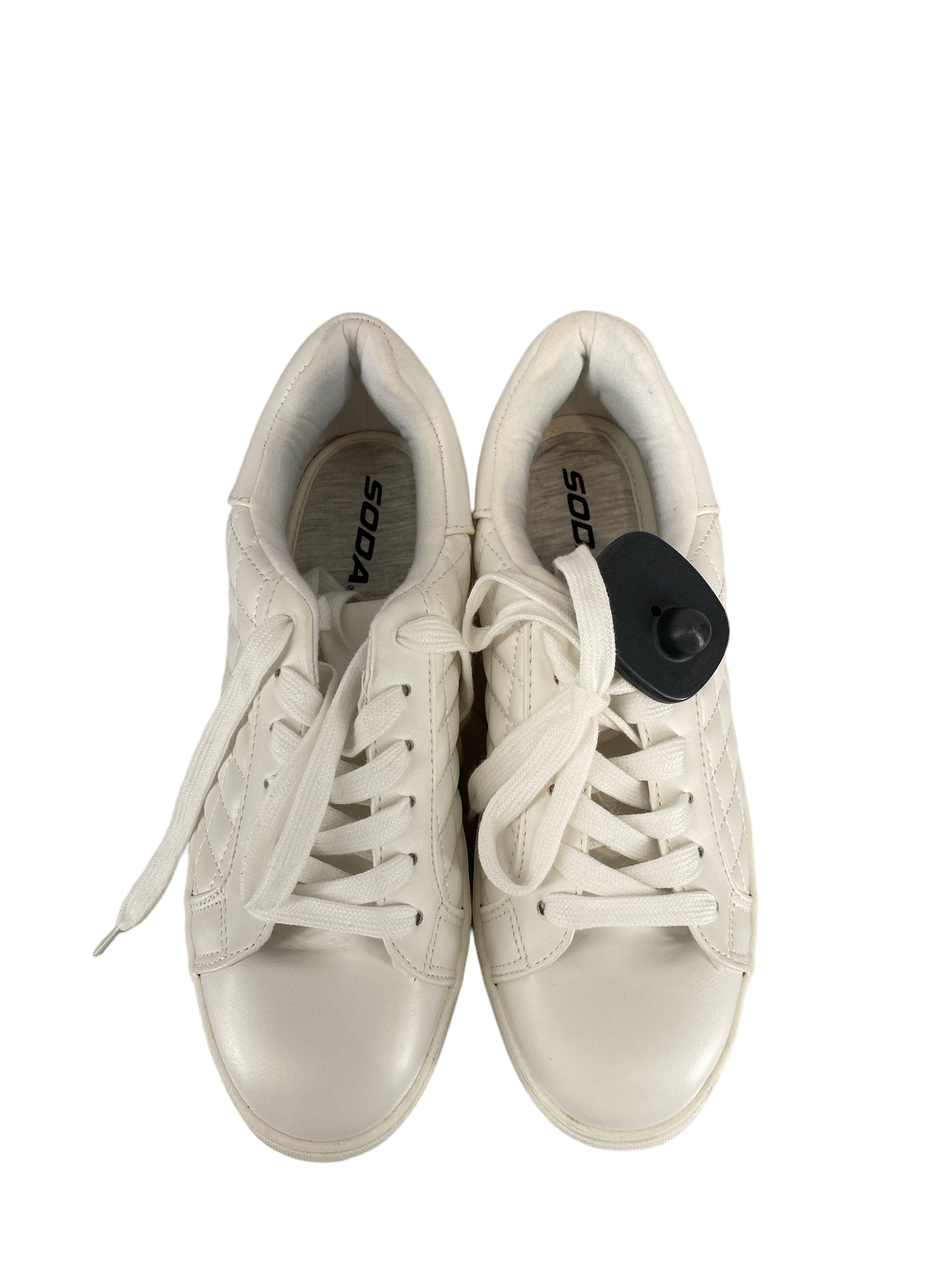 Shoes Sneakers By Soda Size: 8.5