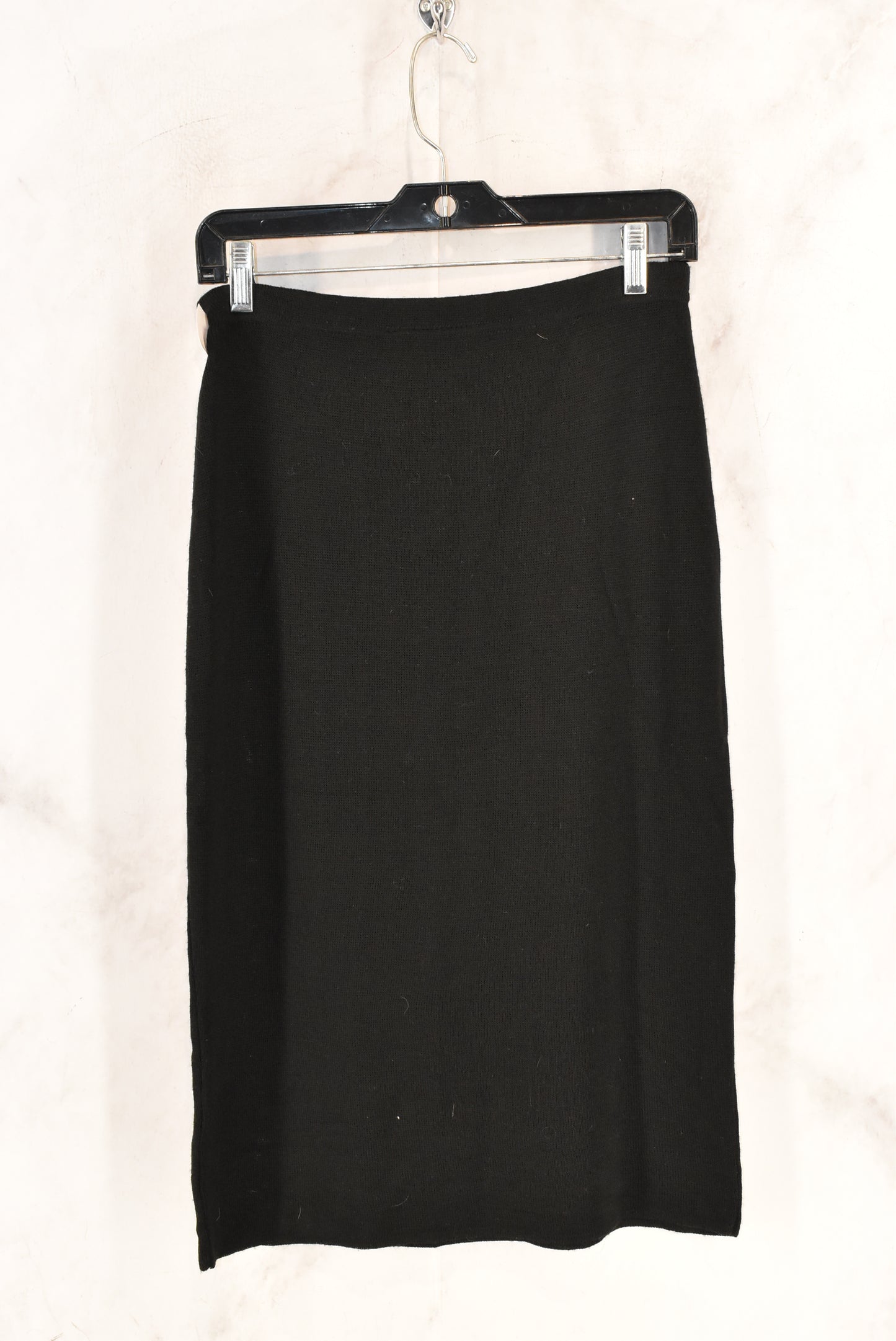 Skirt Midi By Elementz Size: M