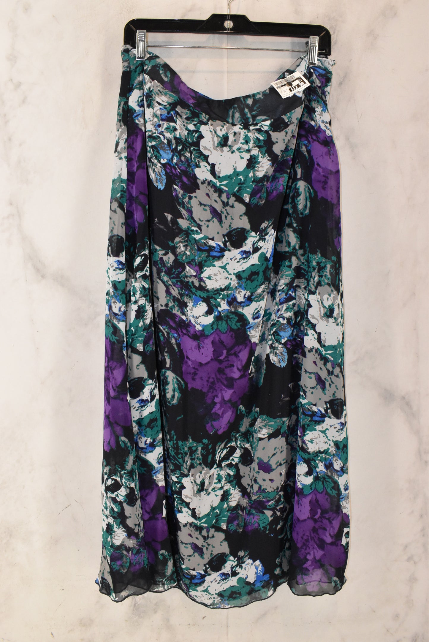 Skirt Maxi By Cato Size: 16