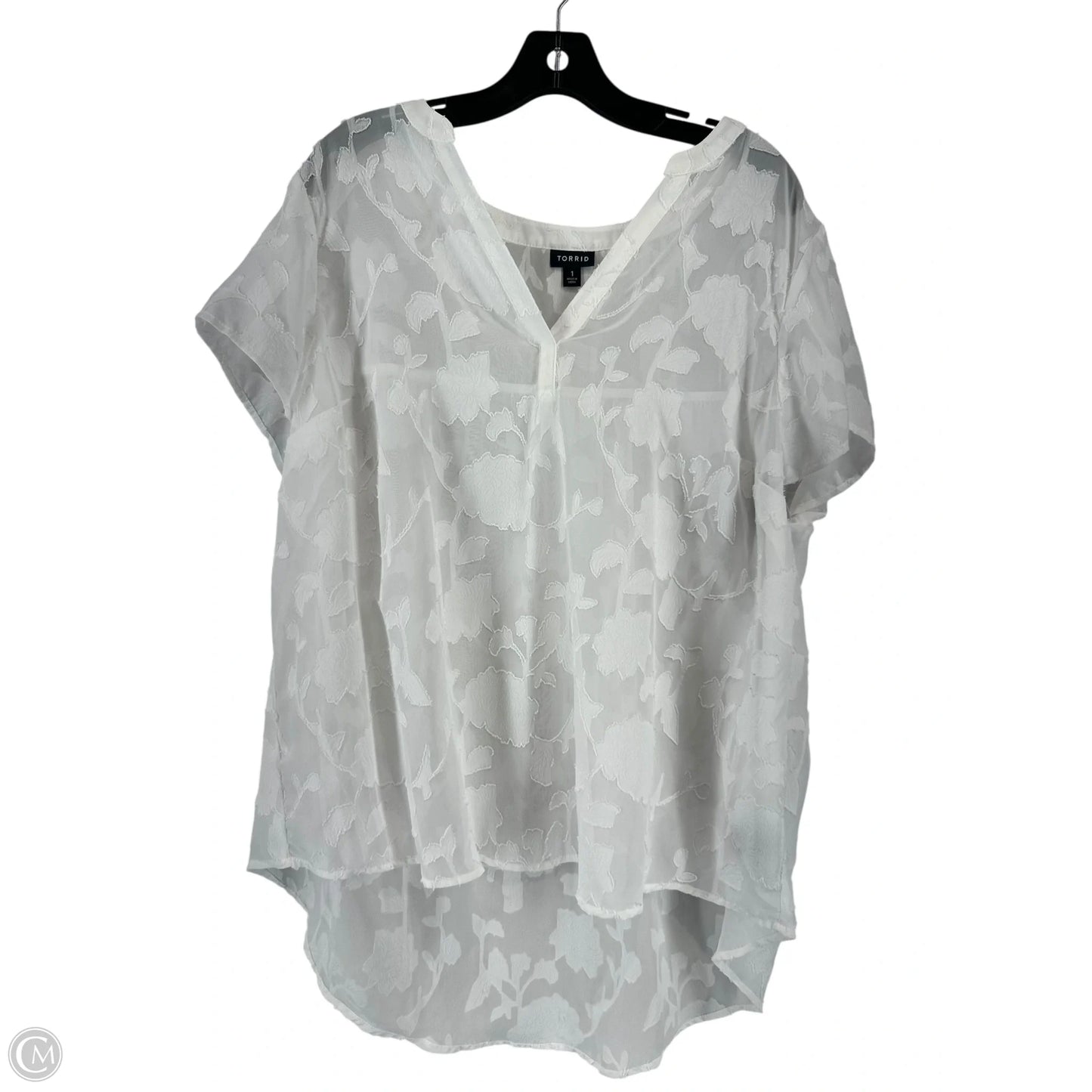 Top Short Sleeve By Torrid In White, Size: 1x