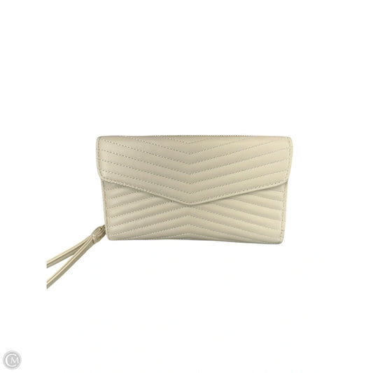 Wallet By Clothes Mentor, Size: Large