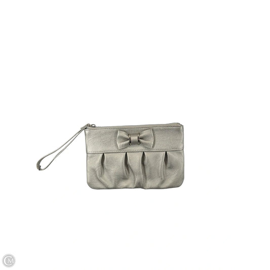 Wristlet By Clothes Mentor, Size: Medium