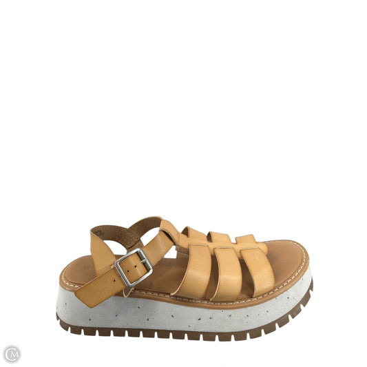 Sandals Flats By Universal Thread In Bronze, Size: 9.5