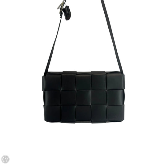 Handbag Leather By Clothes Mentor, Size: Medium