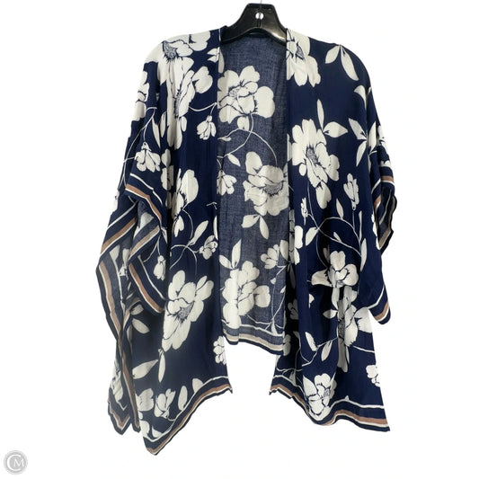 Shawl By Clothes Mentor In Floral Print