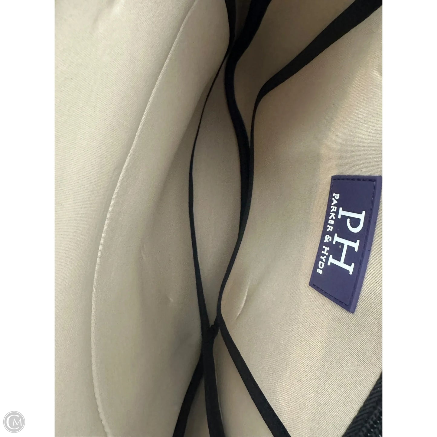 Crossbody By Clothes Mentor, Size: Medium