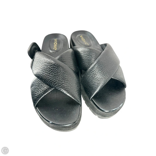 Sandals Flats By Vionic In Black, Size: 9