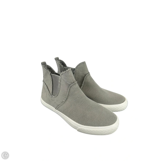 Shoes Flats By Blowfish In Grey, Size: 9