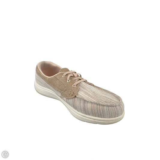 Shoes Flats By Skechers In Beige, Size: 11