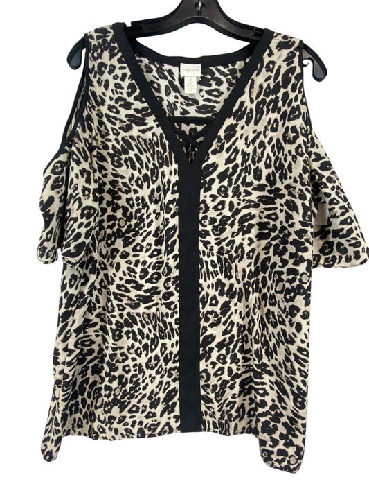 Top Short Sleeve By Chicos In Animal Print