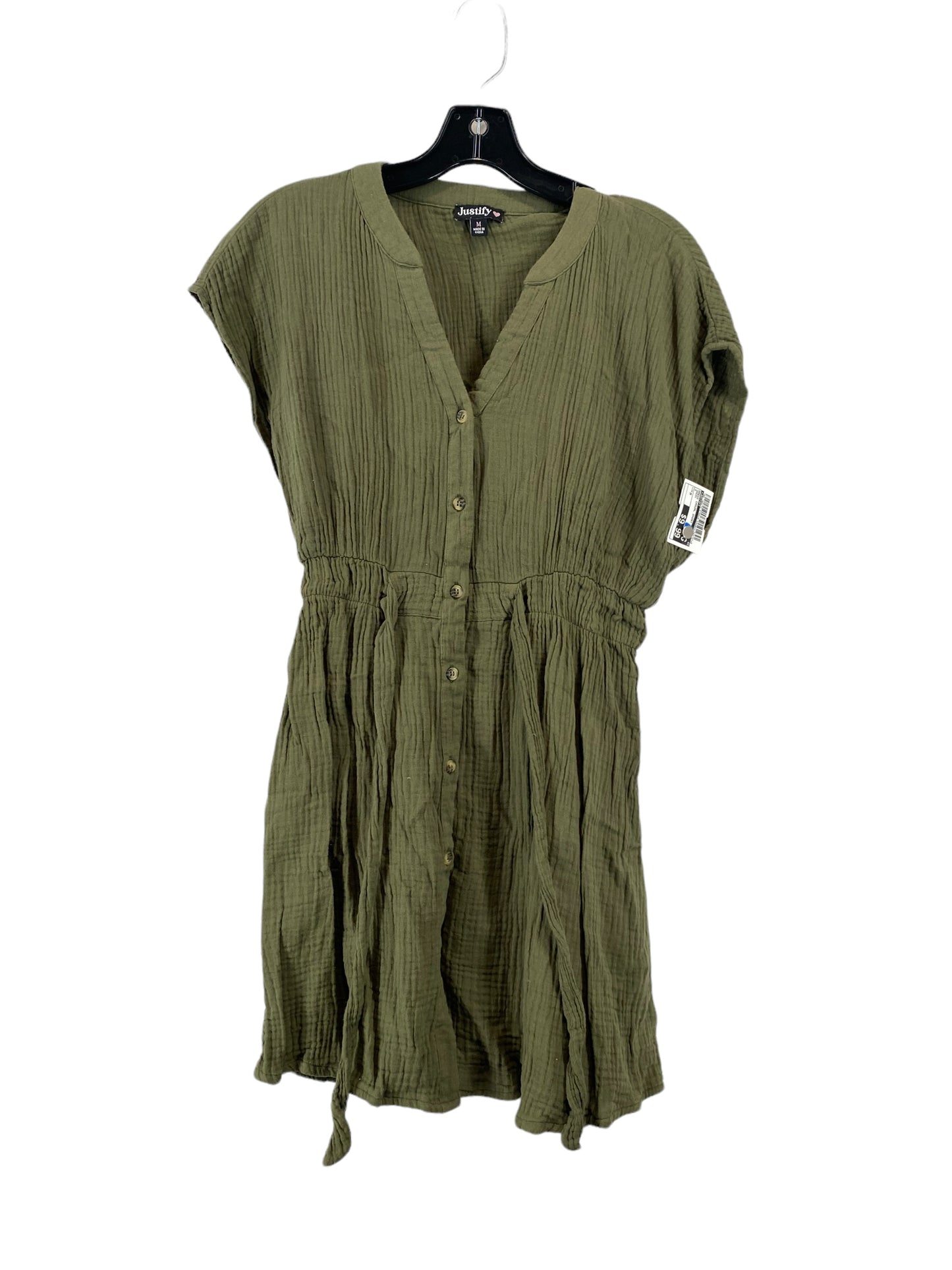 Dress Casual Short By Justify In Green, Size: M