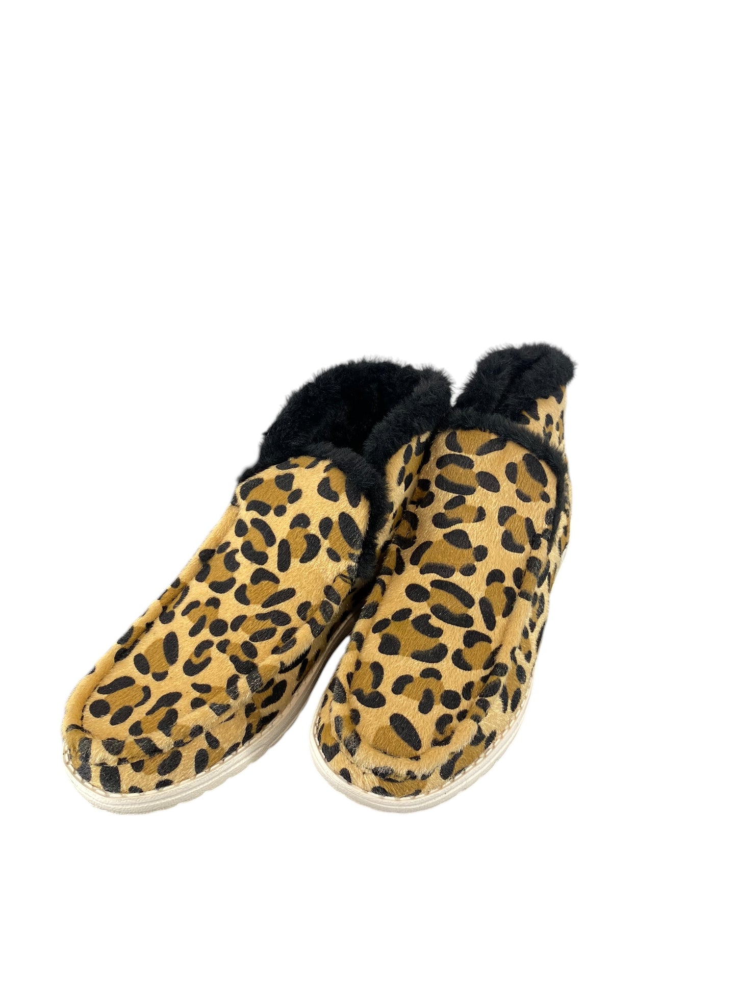 Shoes Flats By Clothes Mentor In Animal Print, Size: 8.5