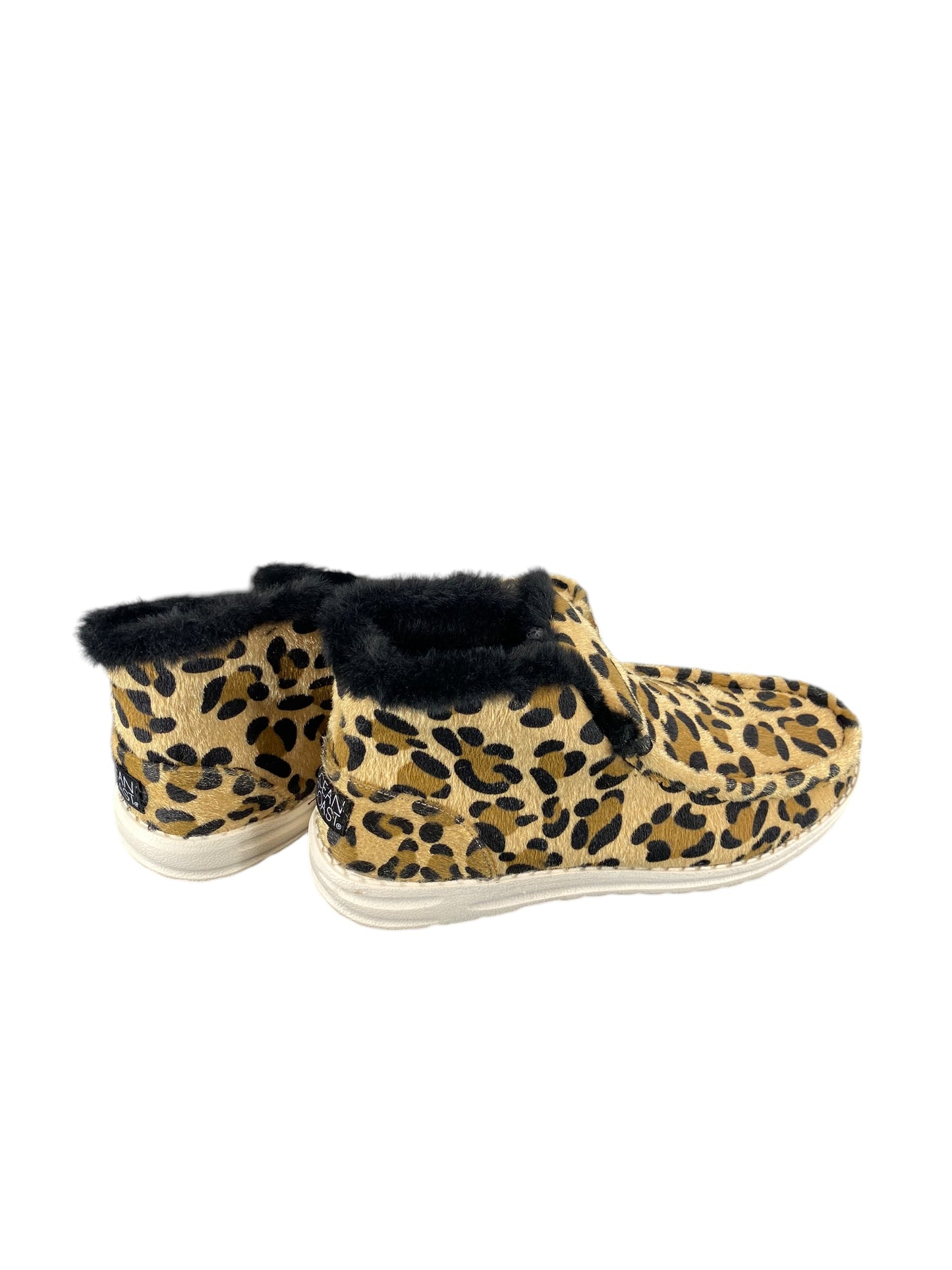 Shoes Flats By Clothes Mentor In Animal Print, Size: 8.5