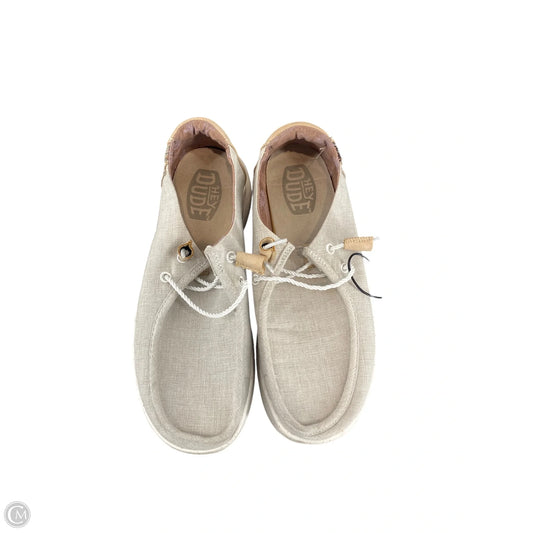 Shoes Flats By Hey Dude In Tan, Size: 9