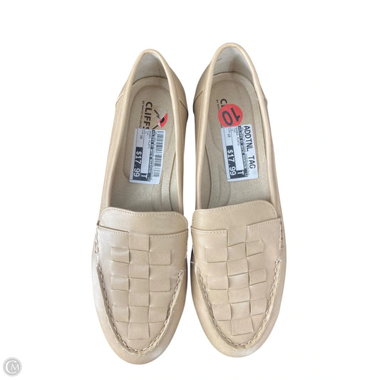 Shoes Flats By Cliffs By White Mountain In Tan, Size: 10