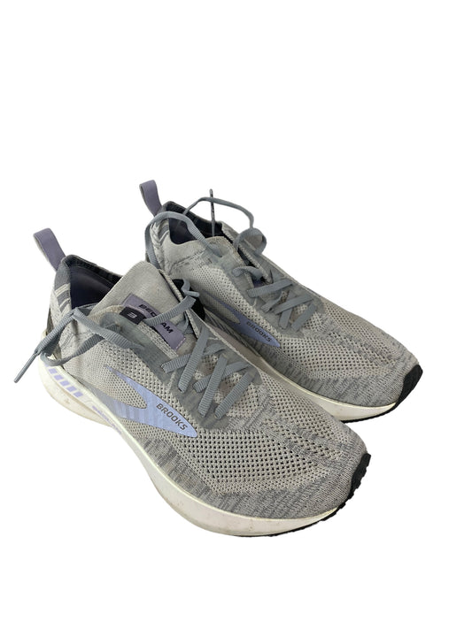 Grey Shoes Athletic Brooks, Size 7.5