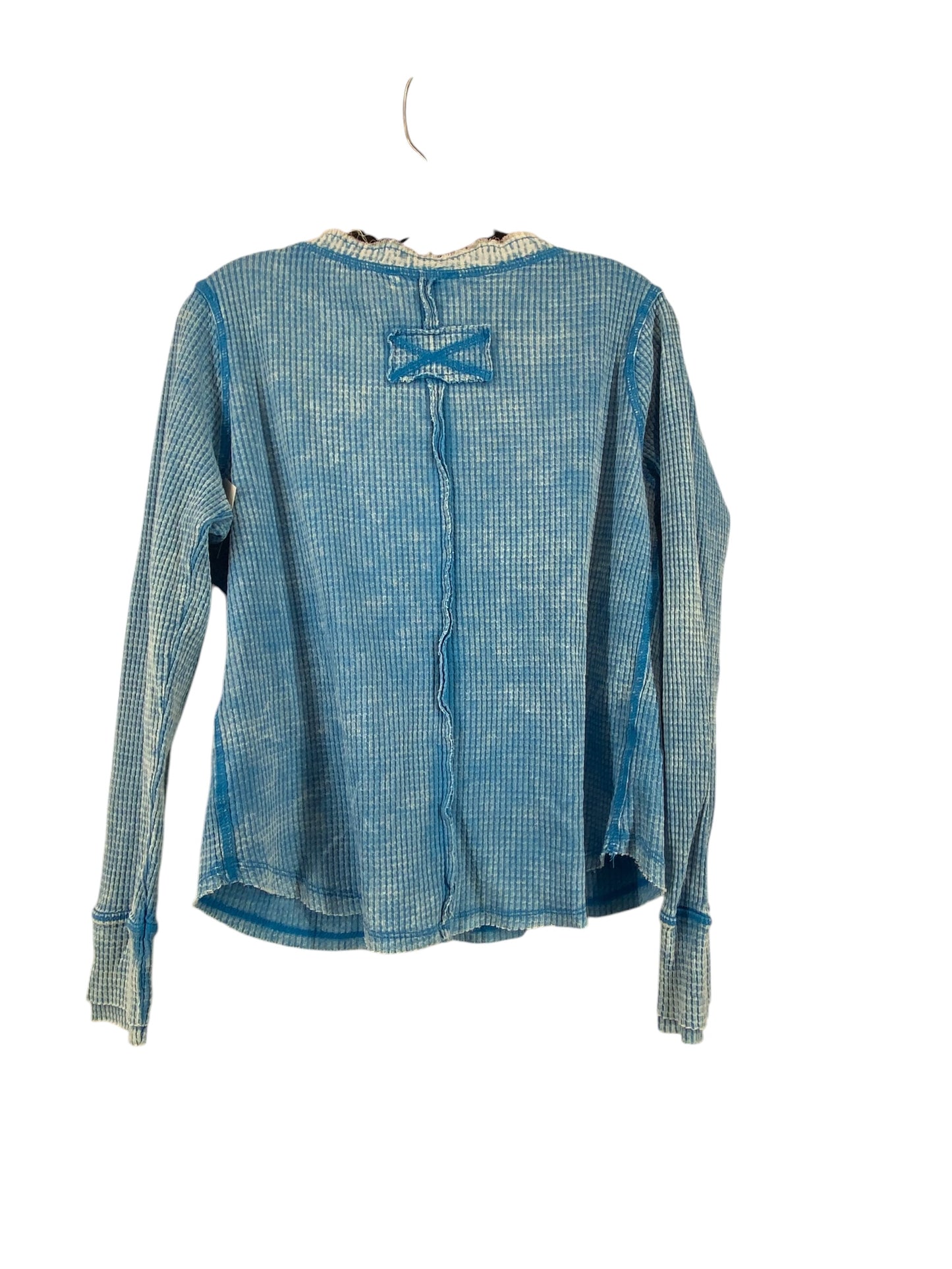 Top Long Sleeve By Zenana Outfitters In Blue, Size: L