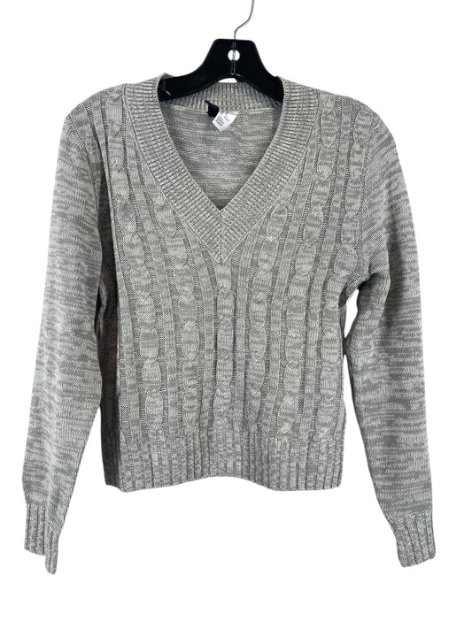 Sweater By Divided In Grey, Size: Xs