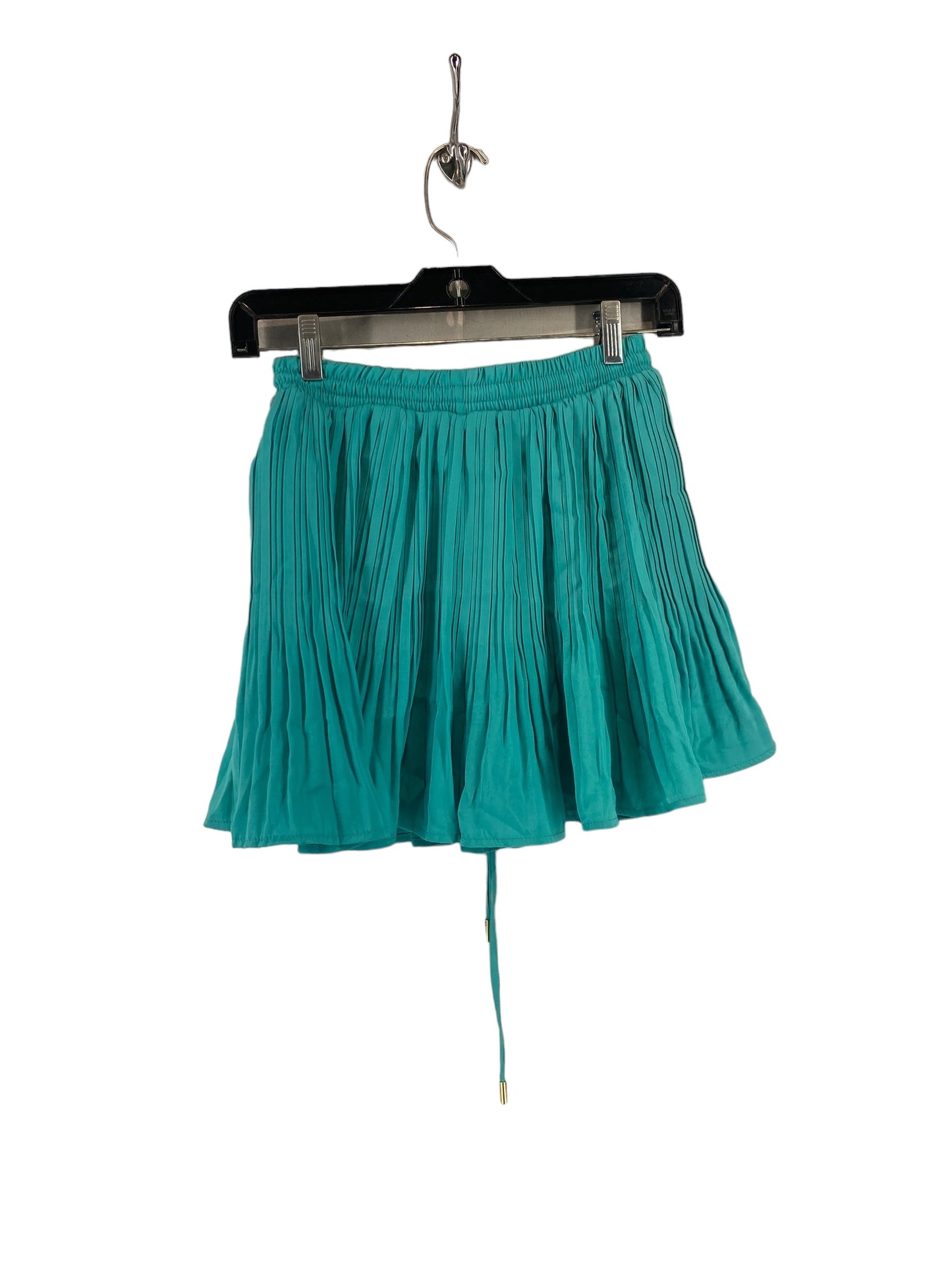 Skirt Mini & Short By Clothes Mentor In Teal, Size: S