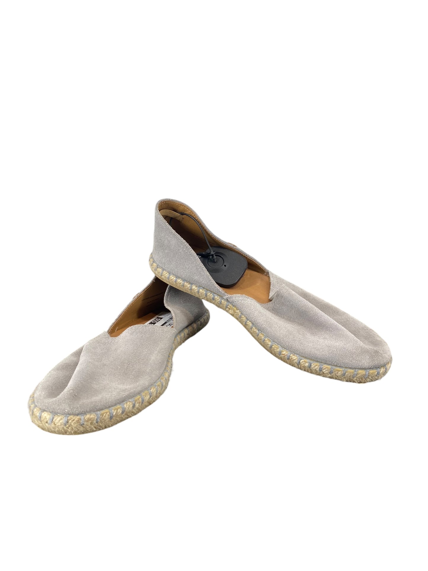 Shoes Flats By Clothes Mentor In Grey, Size: 8.5