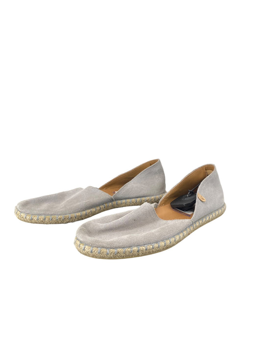 Shoes Flats By Clothes Mentor In Grey, Size: 8.5