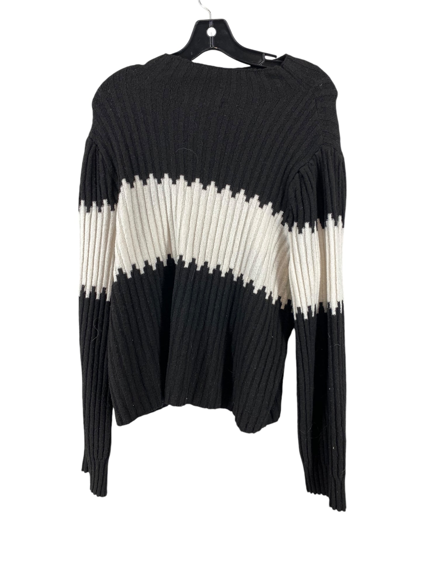 Sweater By Clothes Mentor In Black & White, Size: Xl