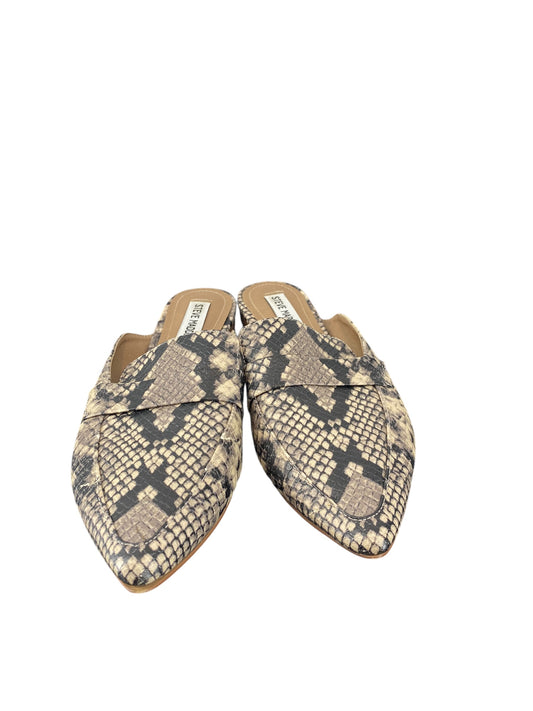 Shoes Flats By Steve Madden In Animal Print, Size: 7