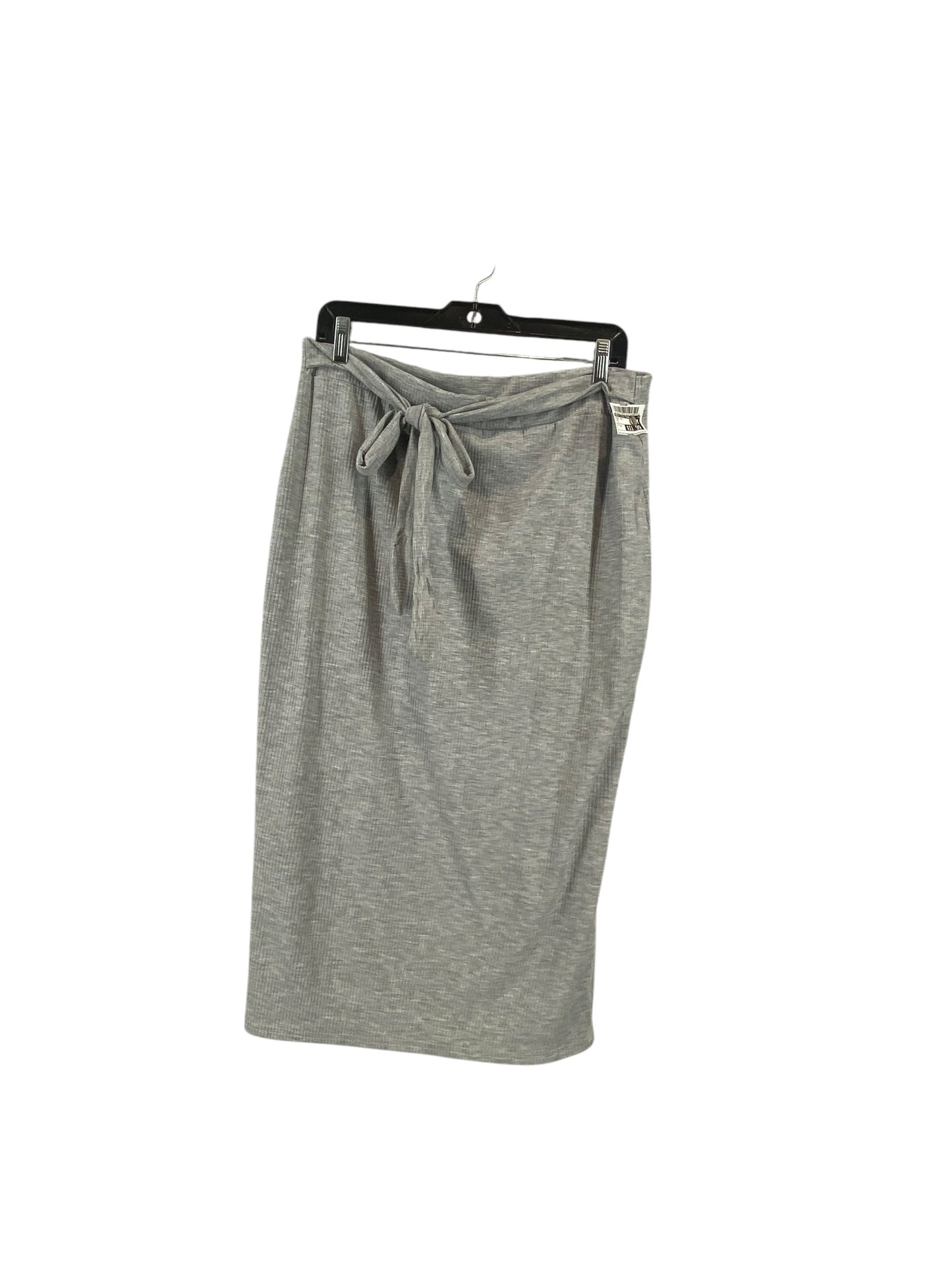 Skirt Midi By Pretty Little Thing In Grey, Size: 14