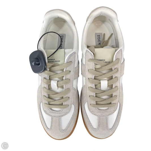 Shoes Sneakers By Steve Madden In White, Size: 10