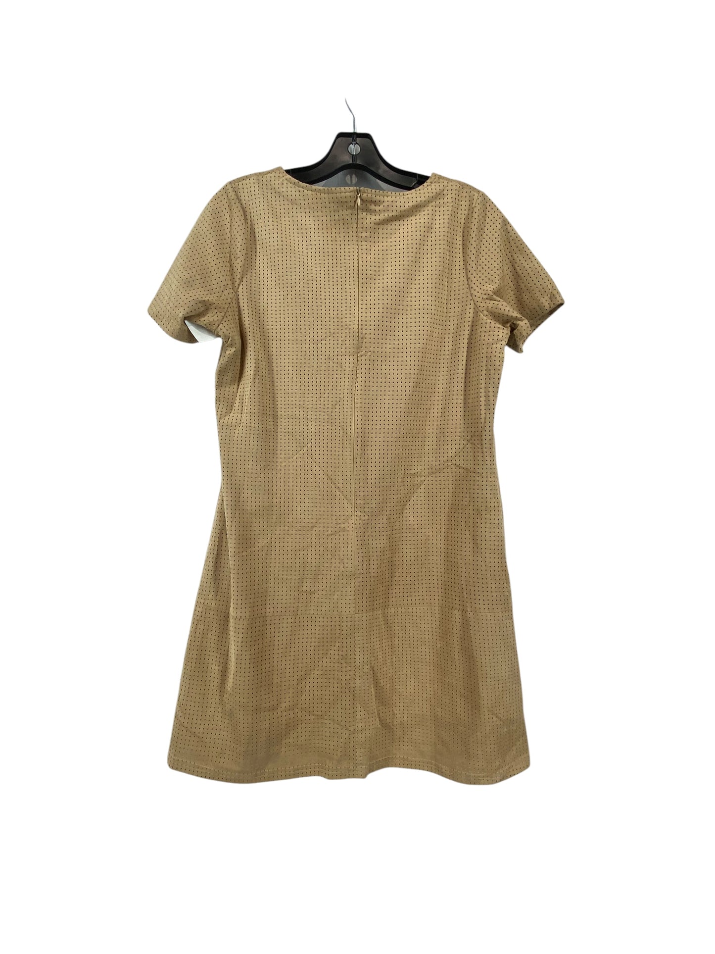 Dress Casual Short By Clothes Mentor In Tan, Size: L