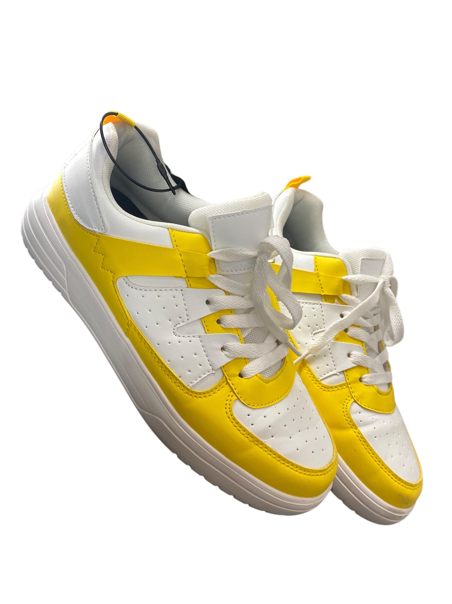 Shoes Athletic By Clothes Mentor In White & Yellow, Size: 11