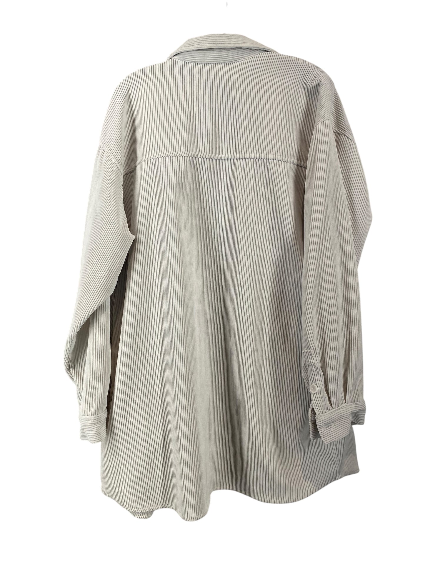 Top Long Sleeve By Clothes Mentor In White, Size: M