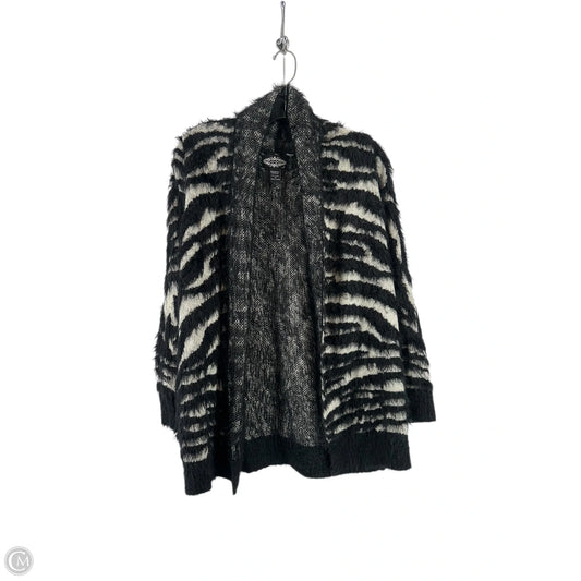Cardigan By Clothes Mentor In Black & Cream, Size: M