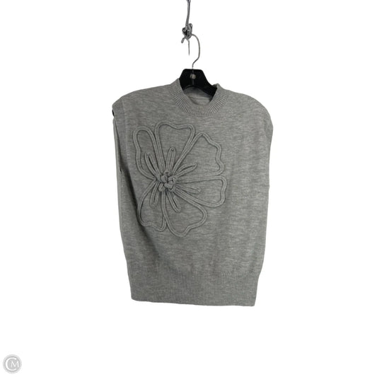 Top Sleeveless By Commense In Grey, Size: S