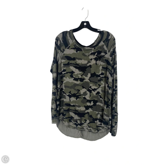 Top Long Sleeve By Evereve In Camouflage Print, Size: L
